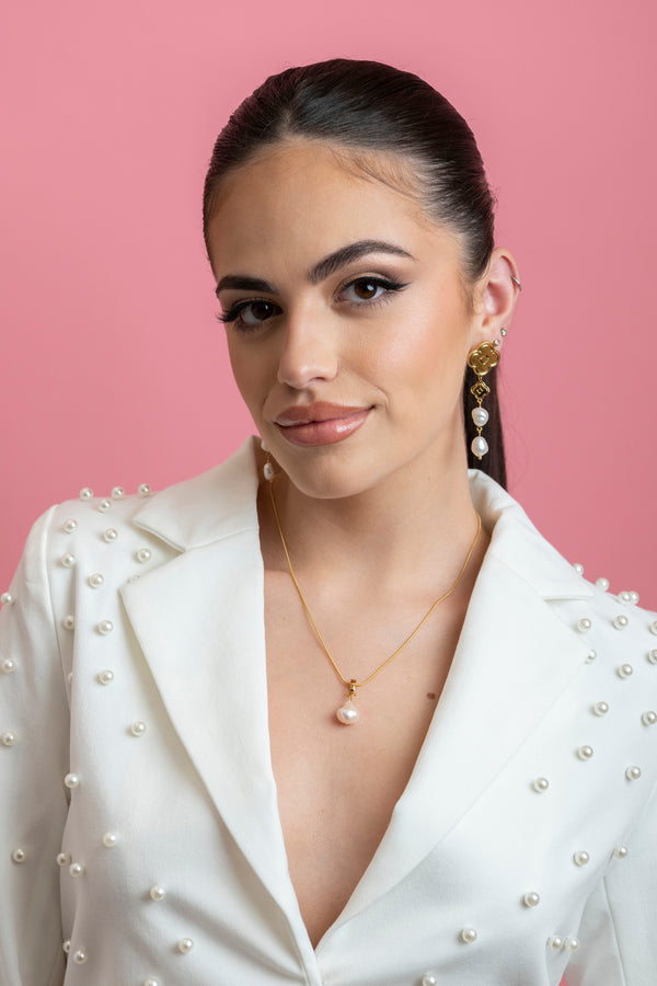 Carisma Ghita’s Drop Stud Freshwater Pearl Earring Set