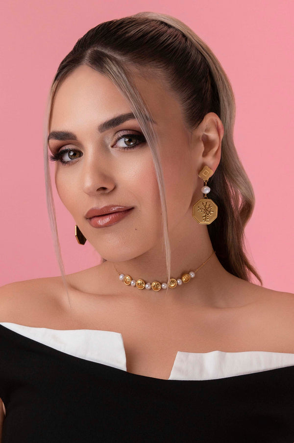 Carisma Katerina's Coin & Freshwater Pearl Statement Choker