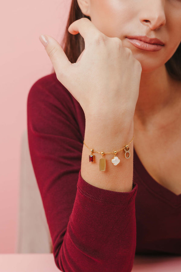 Carisma Petite Chain Bracelet With Adjustable Toggle