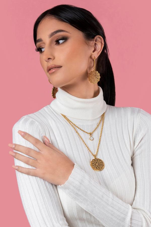 Carisma Xlendi Lace Hollow Pendant & Obsidian Stone Gift Set