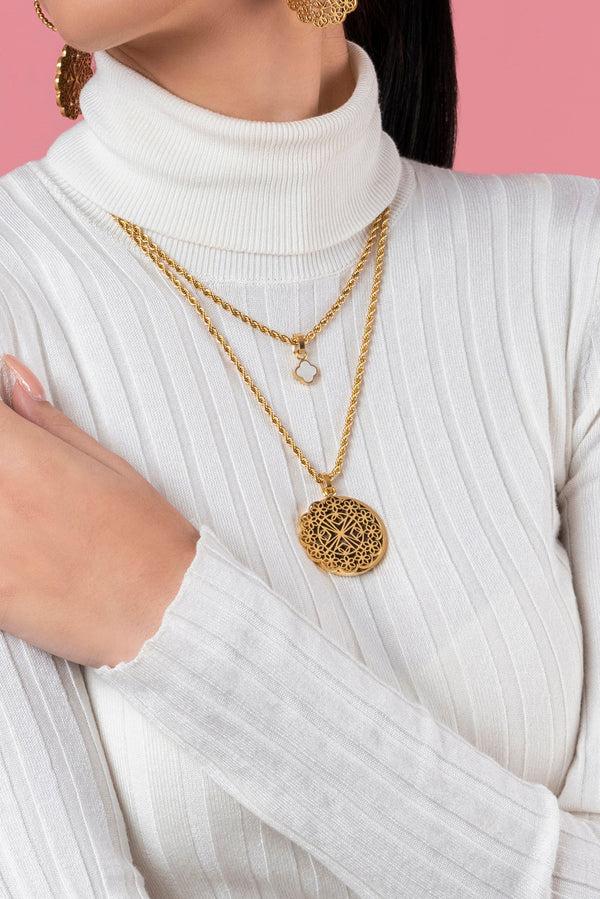 Carisma Xlendi Lace Hollow Pendant & Obsidian Stone Set