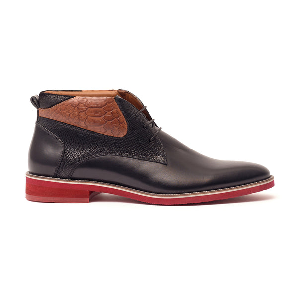 carlos by carlos santana Morello Chukka Boot // Black