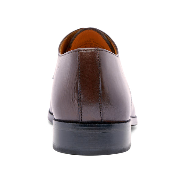 Carlos By Carlos Santana Power Derby // Brown