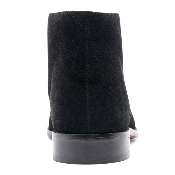 Carlos By Carlos Santana Corazón Chukka Boot // Black Suede