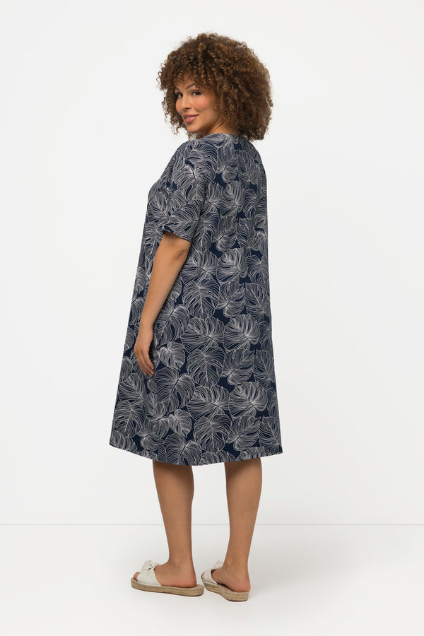 Carraig Donn Black Monstera Print Short Sleeve Midi Dress