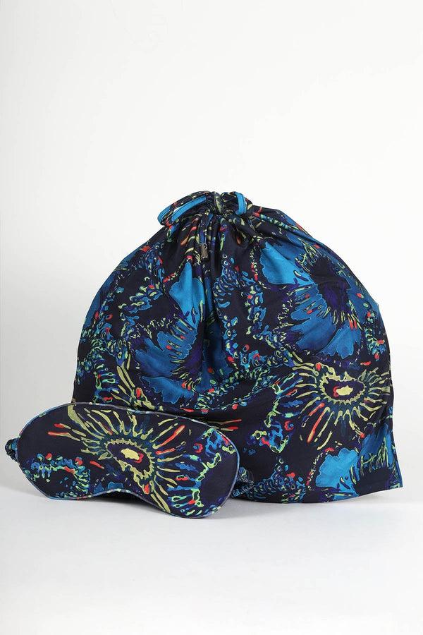 Carraig Donn 3 Piece Travel Set In Blue