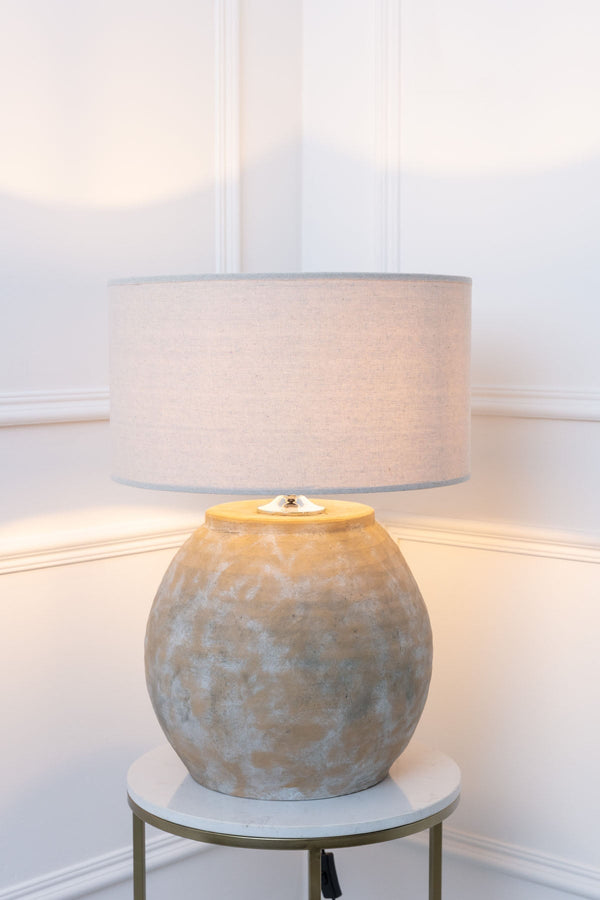 carraig donn Alsi Ceramic Table Lamp