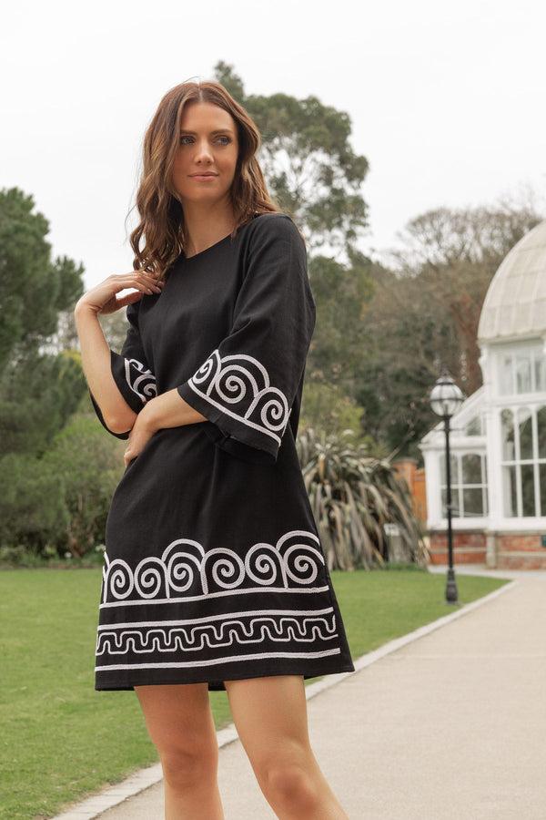 Carraig Donn Black Linen-Look Mini Shift Dress