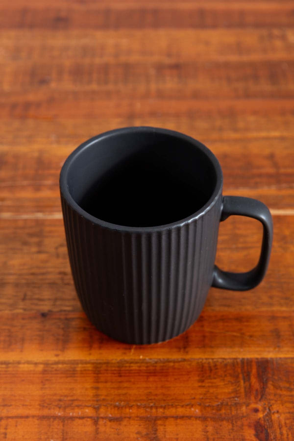 Carraig Donn Black Mug