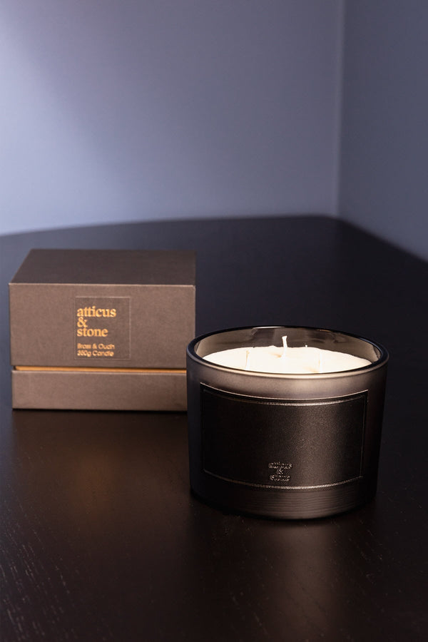 carraig donn Brass And Oudh 3 Wick Candle