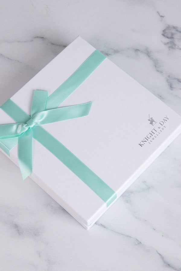 Carraig Donn Centre Star Necklace In Gold