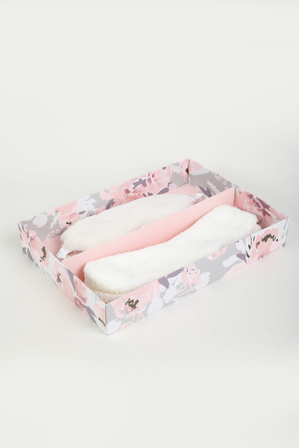 Carraig Donn Cosy Sock & Eye Mask Gift Set In Cream