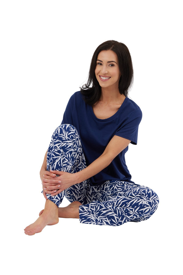 Carraig Donn Cotton Rich Pyjama Set In Navy