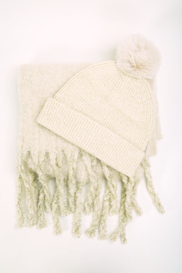 carraig donn Cream Beanie Hat and Scarf Set