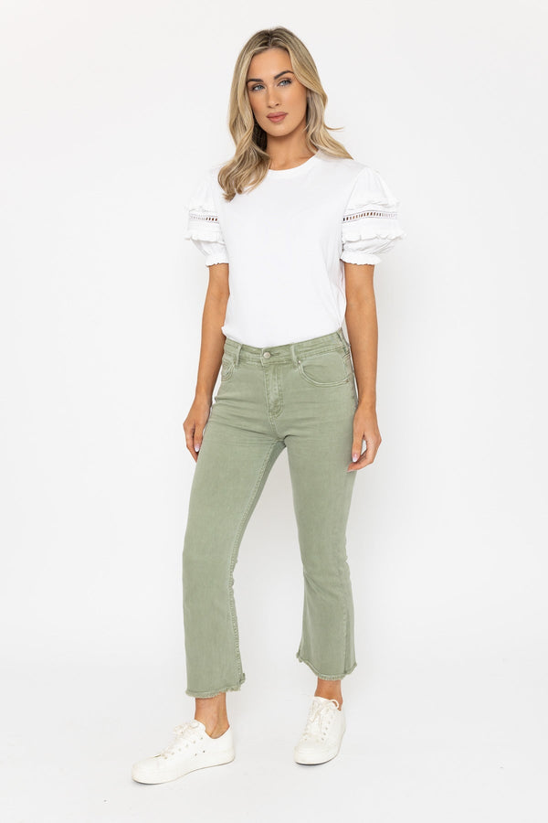 Carraig Donn Frayed Hem Denim Jeans In Sage Green