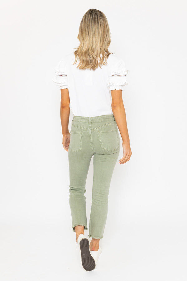 Carraig Donn Frayed Hem Denim Jeans In Sage Green