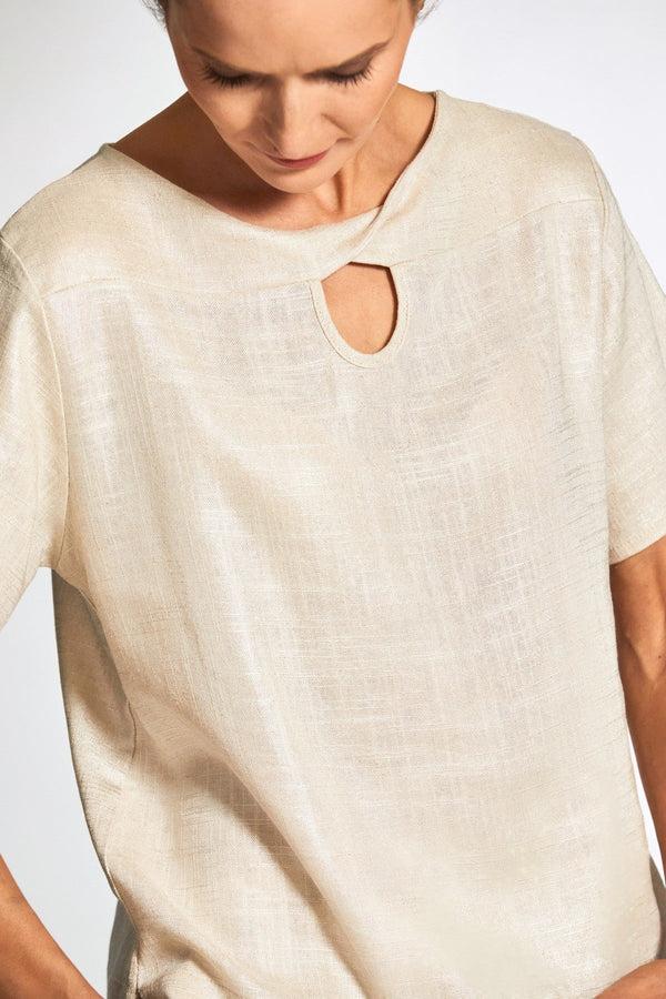 Carraig Donn Glazed Linen Short Sleeve Top In Ecru