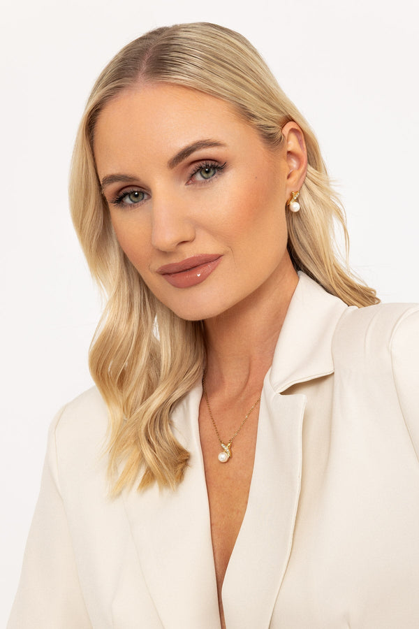 Carraig Donn Gold Diamante Pearl Pendant Necklace