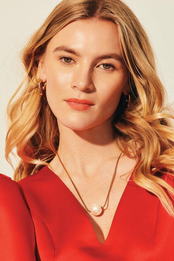 carraig donn Gold Necklace with Large Faux Pearl