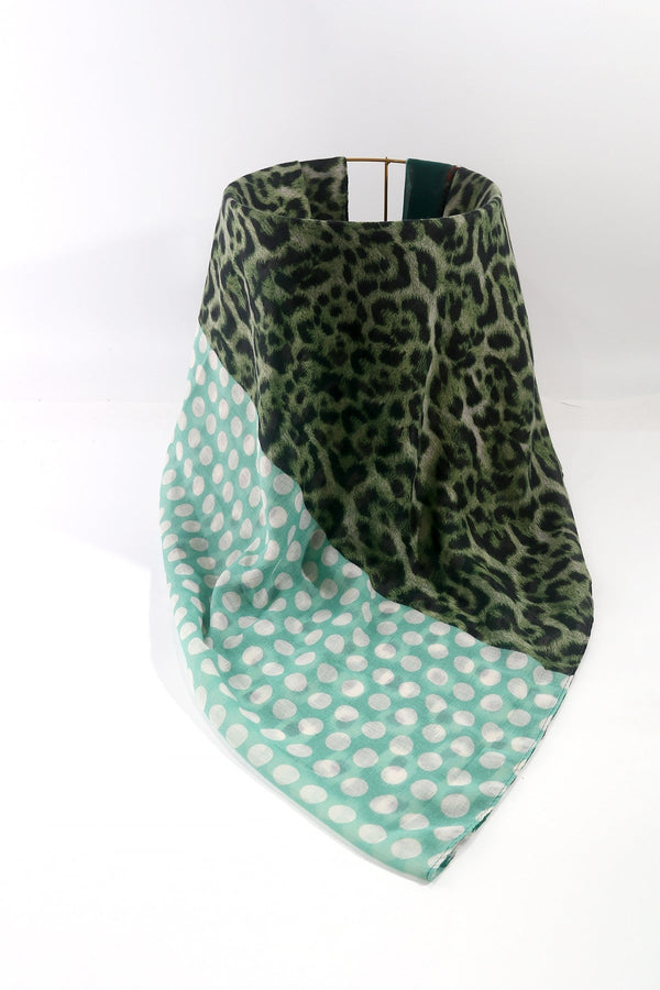 Carraig Donn Green Contrast Animal Print Scarf