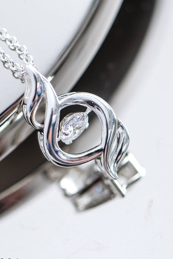 Carraig Donn Hollywood Double Twist Pendant