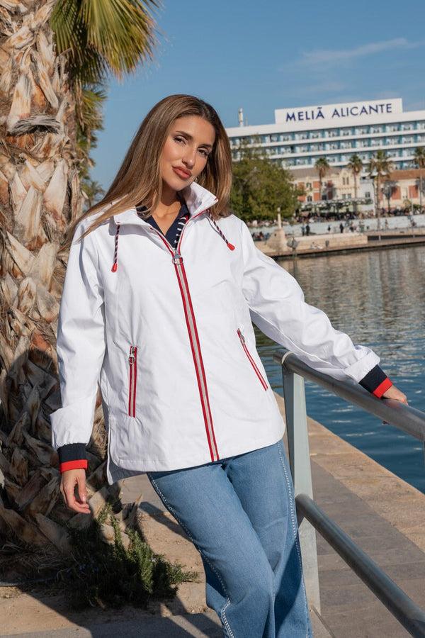 Carraig Donn Hooded Mac Jacket In White