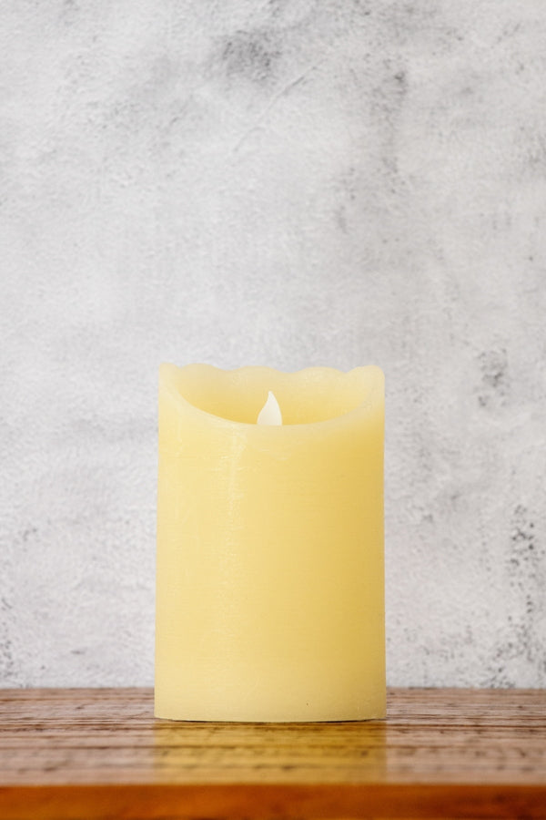 carraig donn Ivory Pillar Flicker Light Candle 4x6