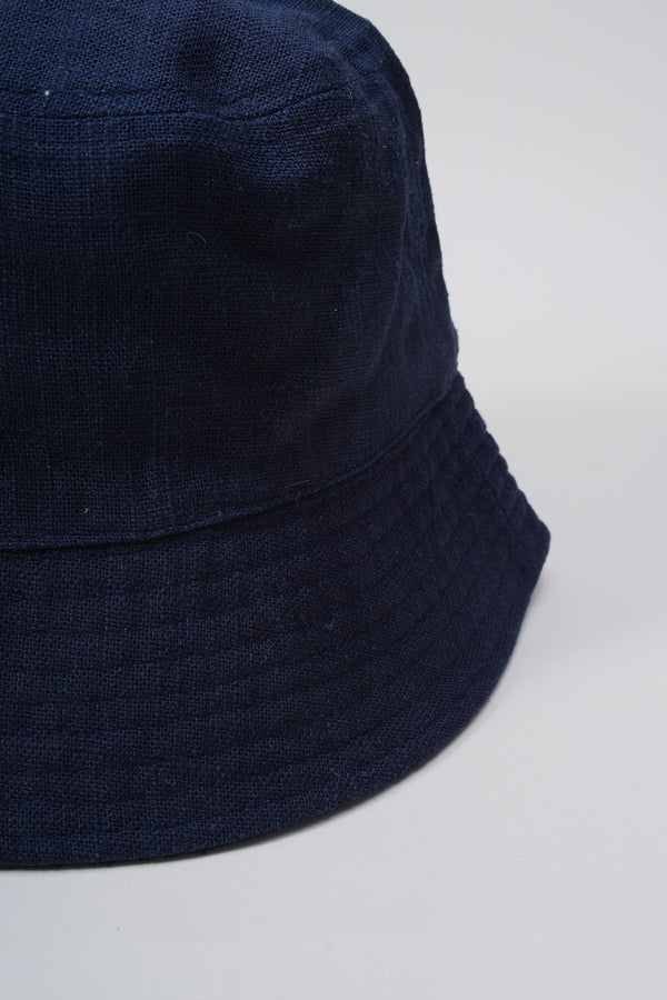 Carraig Donn Linen Blend Bucket Hat In Dark Blue