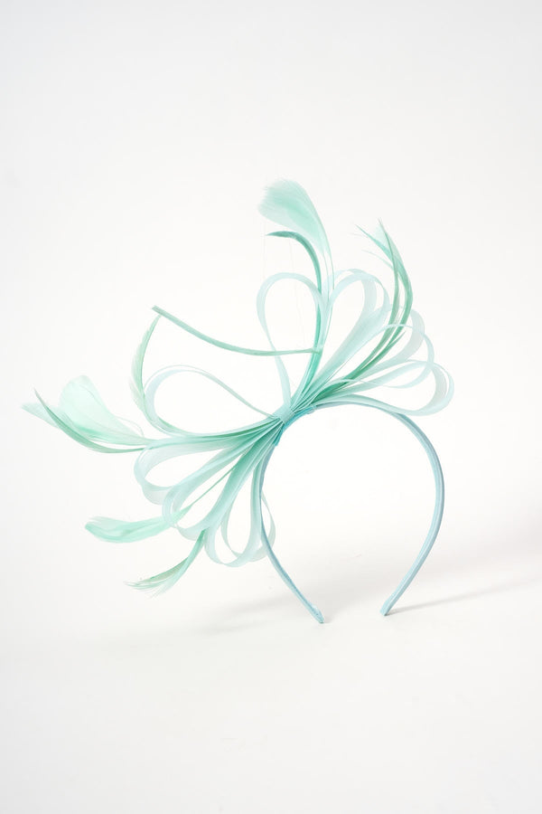 Carraig Donn Mint Green Bow & Feather Fascinator