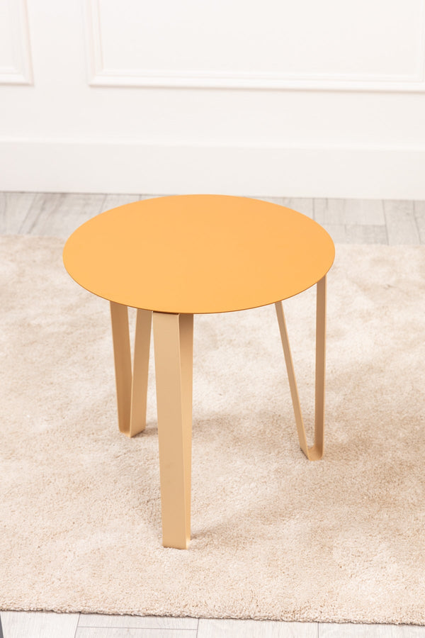 carraig donn Modern Orange Side Table