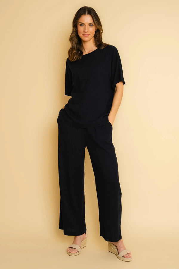 Carraig Donn Navy Linen Blend Short Sleeve Top