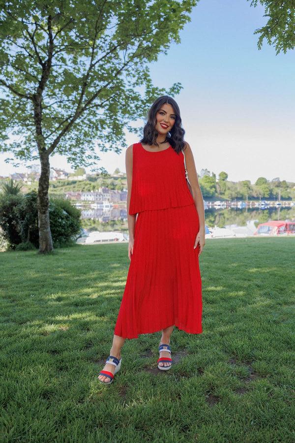 carraig donn Red Sleeveless Pleat Midi Dress