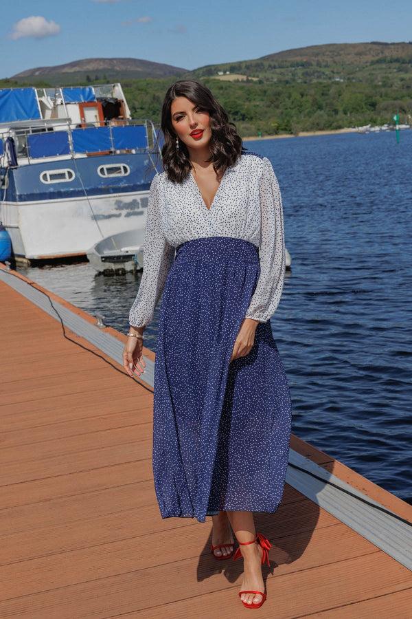 Carraig Donn Rochelle Navy Long Sleeve Midi Dress