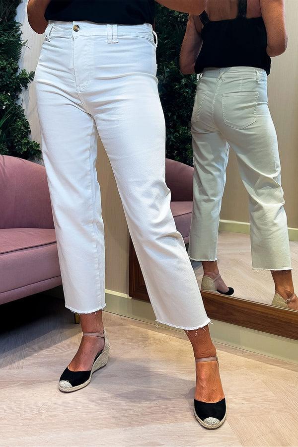 Carraig Donn Seamless Hem Jeans In Ecru