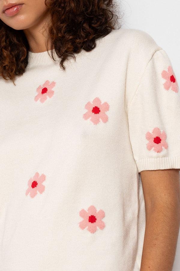 Carraig Donn Short Sleeve Floral Knit Top In Ecru