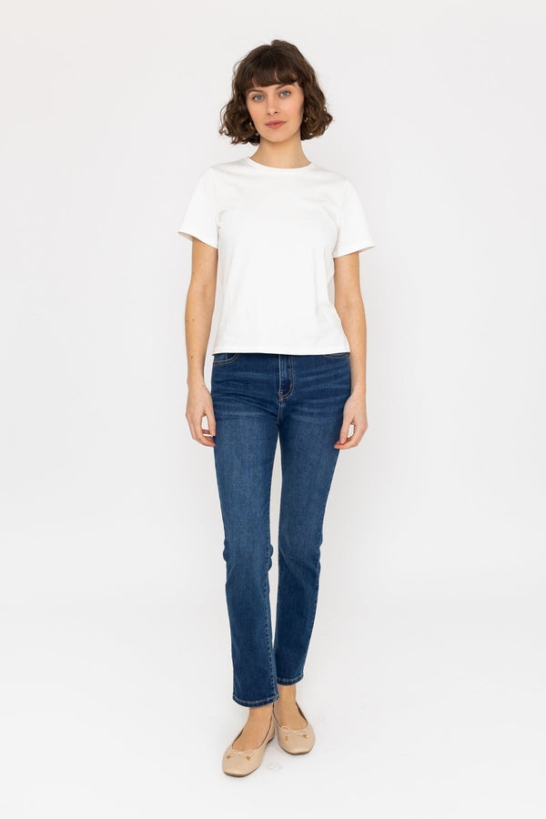 Carraig Donn Short Sleeve Round Neck Tee In White