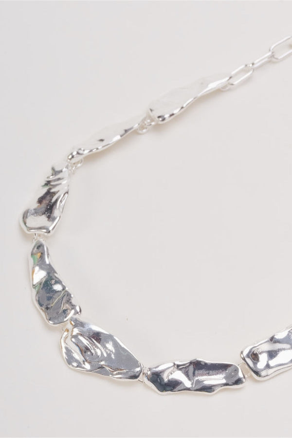Carraig Donn Silver Hammered Leaf Link Necklace