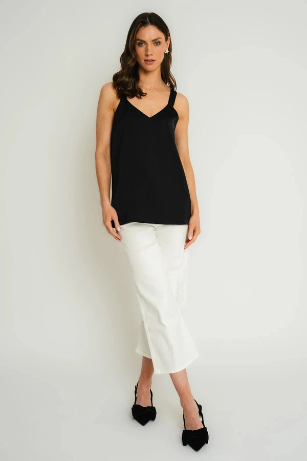 Carraig Donn Sleeveless Silky Cami Top In Black