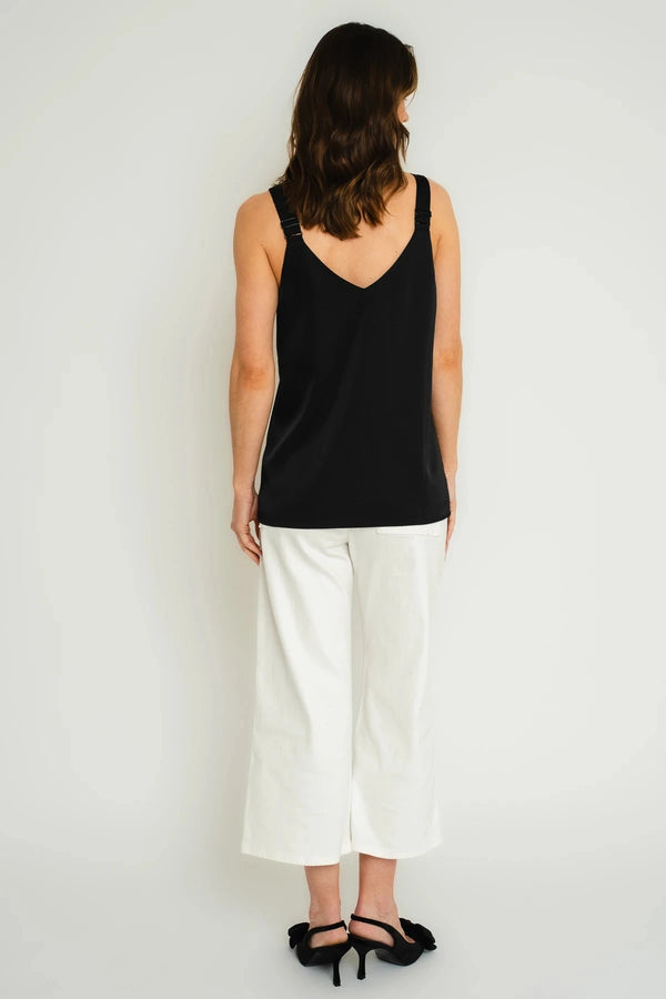 Carraig Donn Sleeveless Silky Cami Top In Black