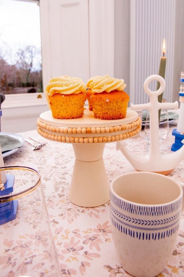 carraig donn Small Cream Beaded Cake Stand