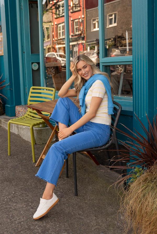 Carraig Donn Straight Leg Jeans In Blue