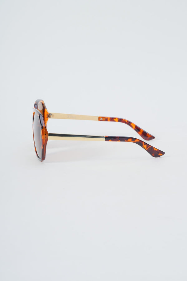 Carraig Donn Tortoise Shell Round Frame Sunglasses