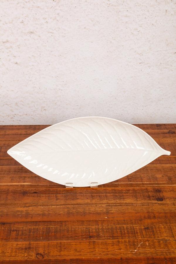Carraig Donn White Ceramic Textured Leaf Platter
