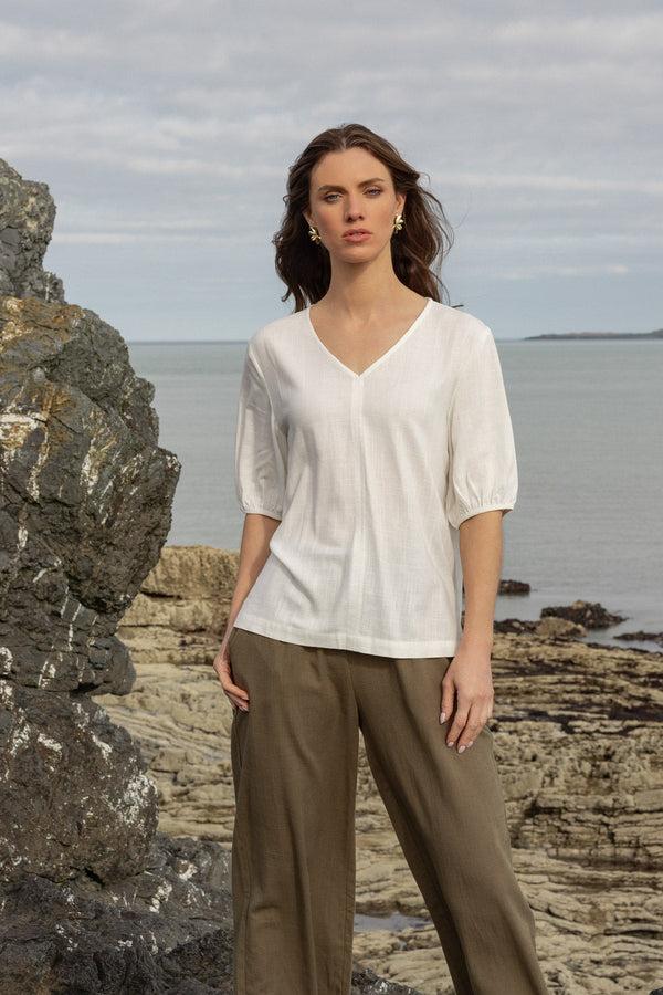Carraig Donn White Linen Blend Puff Sleeve Top