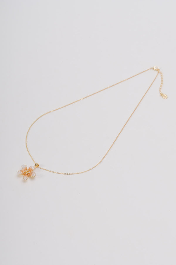 carraig donn White & Orange Flower Shaped Necklace