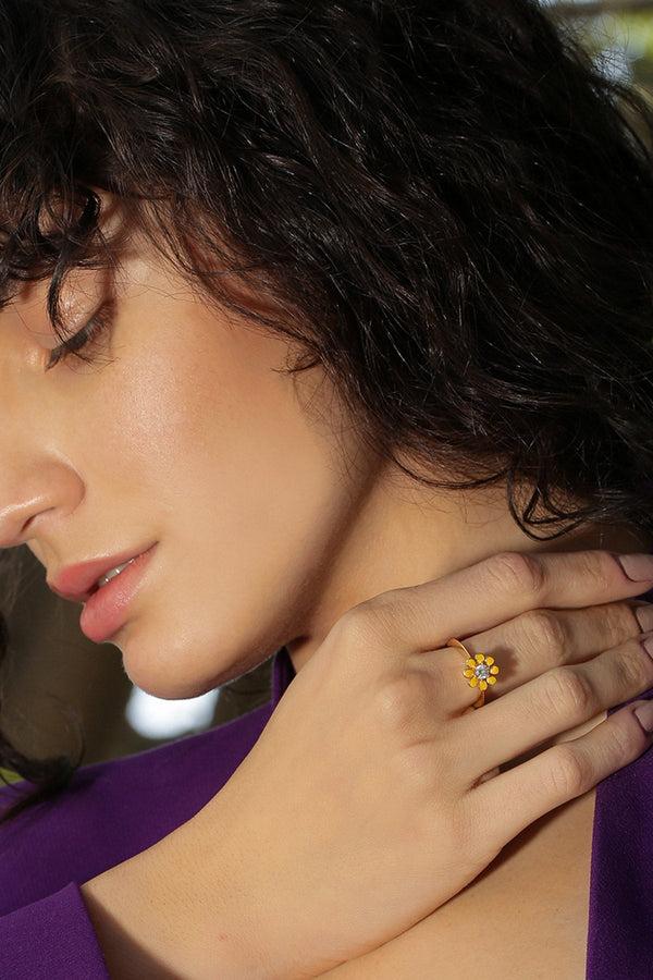 carraig donn Yellow Flower Revolving Ring