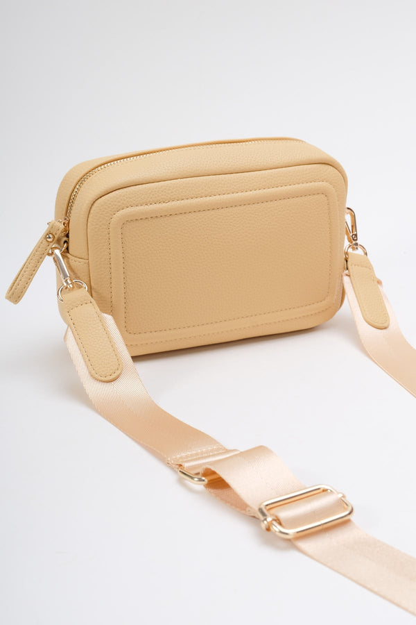 carraig donn Classic Camera Crossbody Bag in Lemon Yellow