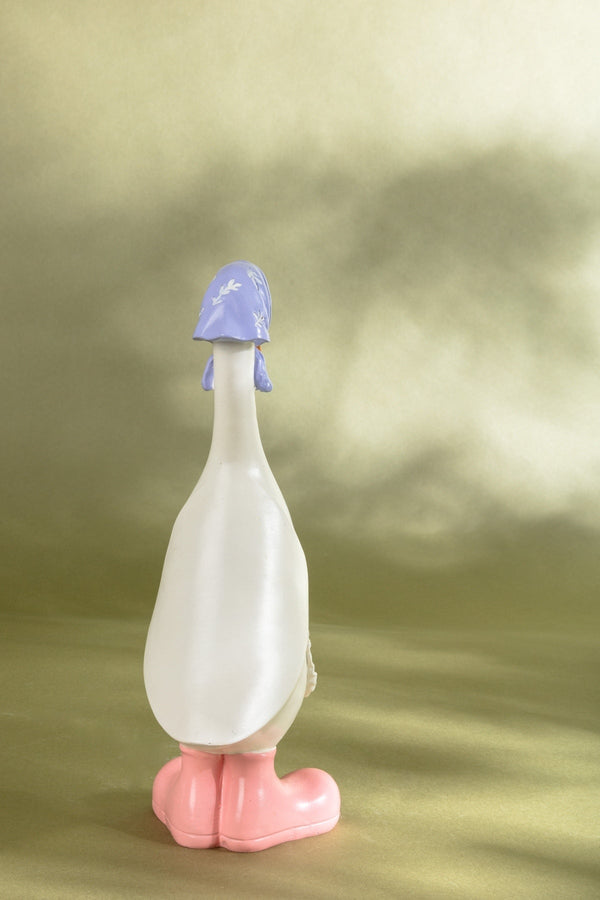 Carraig Donn Decorative Duck Figurine With Apron & Blue Scarf
