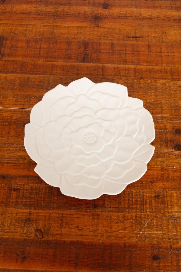 Carraig Donn Large Ceramic Textured White Lotus Flower Plate