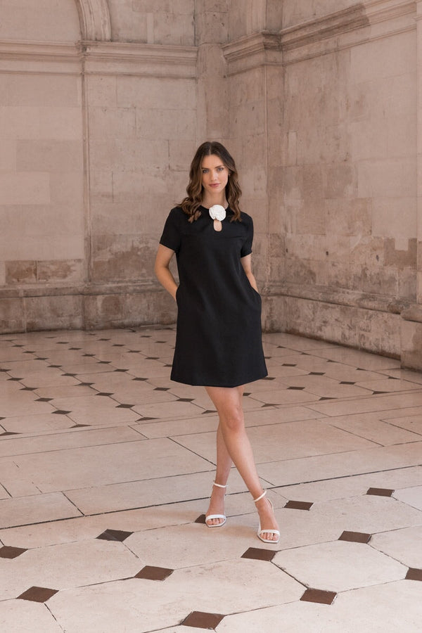 carraig donn Short Sleeve Dress With Removable Flower Brooch in Black
